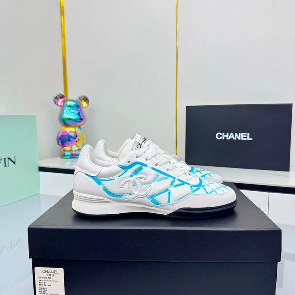 CC 25 Trainers White & Blue Cowhide 413833