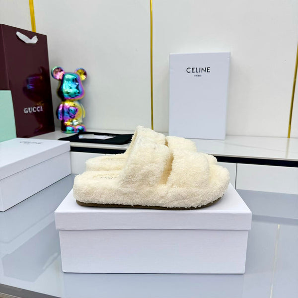 CL 25s Triomphe Slides 50mm White Wool & Rubber 434464
