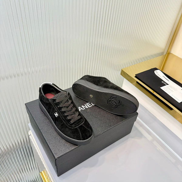 CC 26 Trainer Black Suede 713980