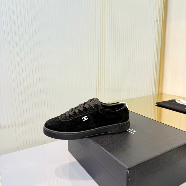 CC 26 Trainer Black Suede 713980