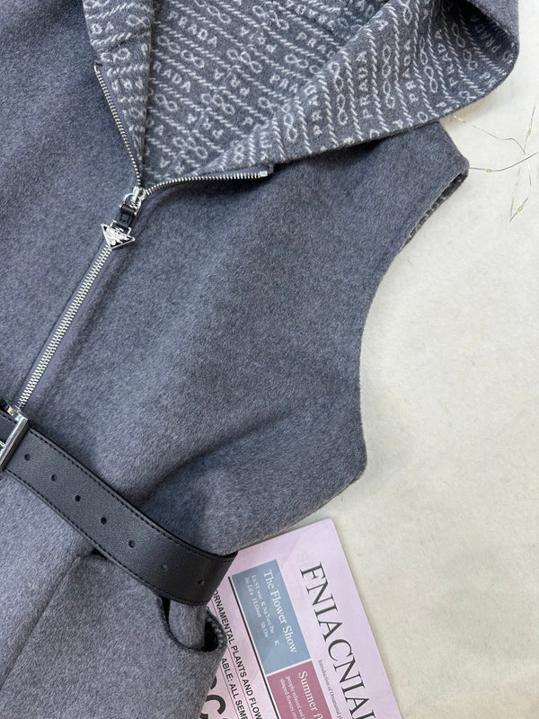 Prada 25 Hooded Vest Gray Wool 637337