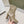 The Row 2025 Bottines à talon épais et bout rond en cuir taupe 572088