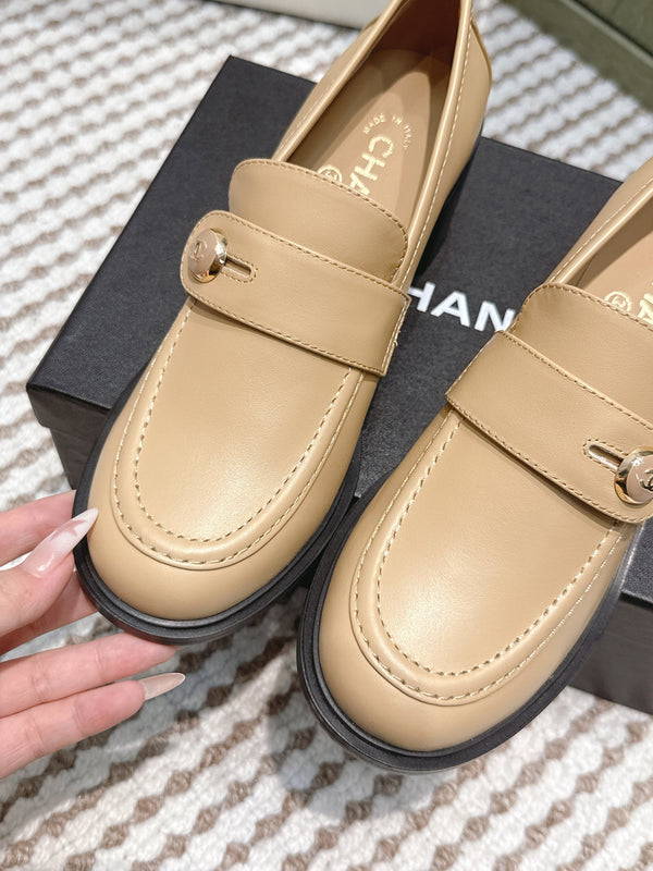 CC 26SS Mocassins 6cm Cuir de vachette Beige 653496