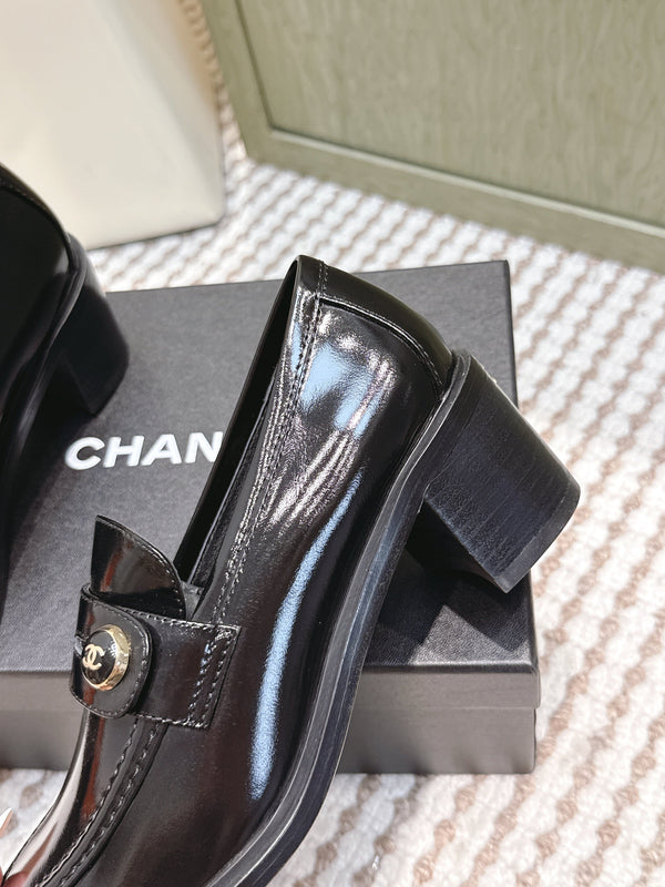 CC 26SS Loafers 6cm Black Patent Leather 653497