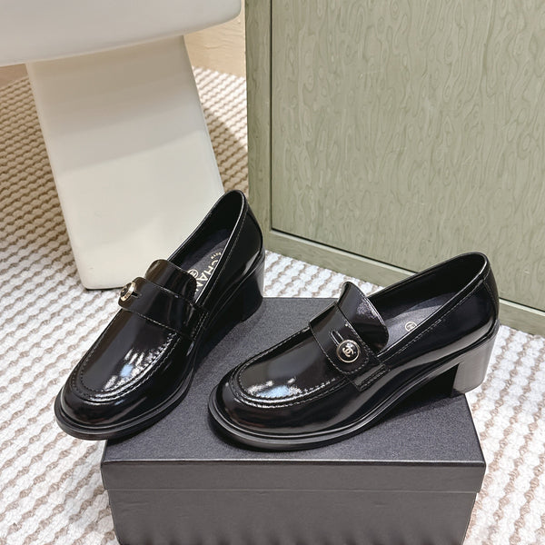 CC 26SS Loafers 6cm Black Patent Leather 653497