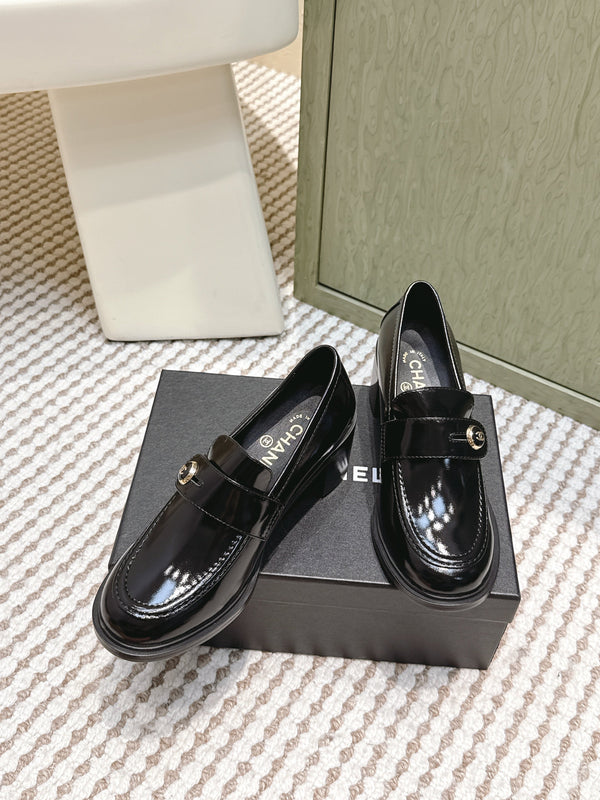 CC 26SS Loafers 6cm Black Patent Leather 653497