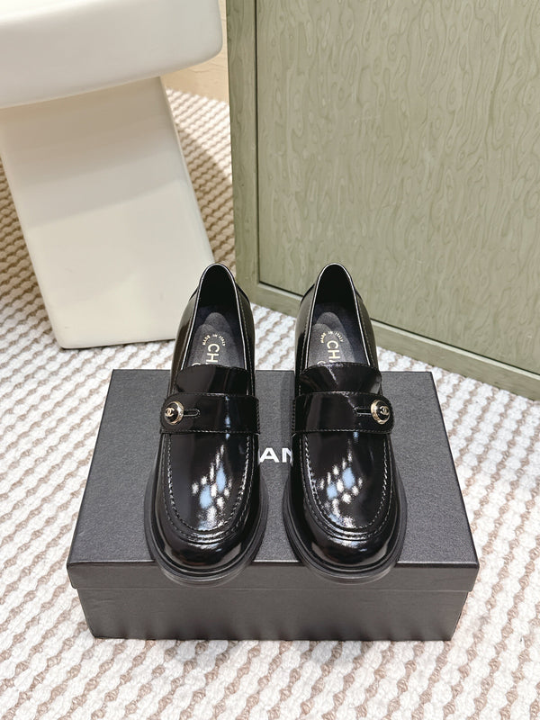 CC 26SS Loafers 6cm Black Patent Leather 653497