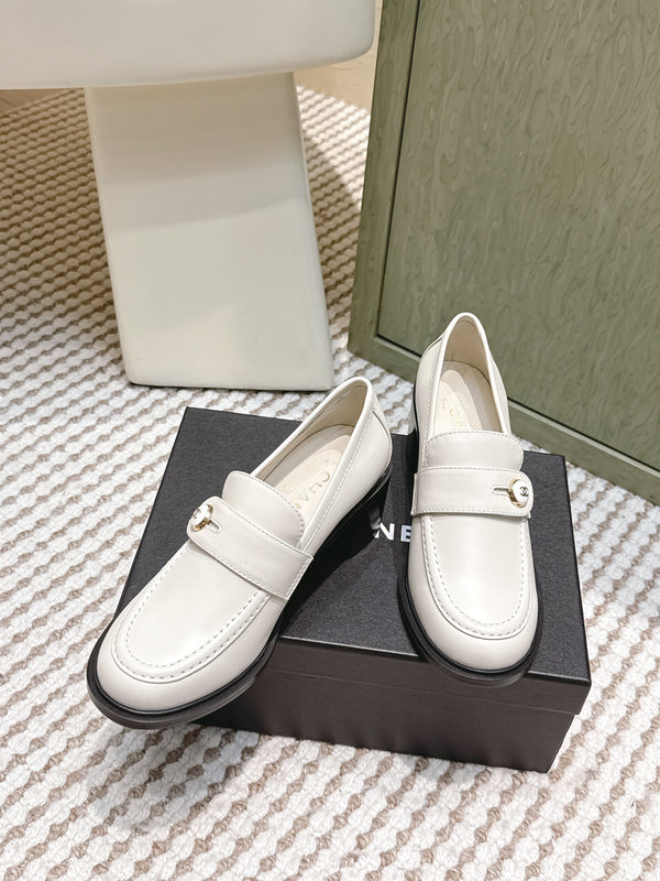 Mocassins CC 26SS Cuir de vachette blanc 6cm 653499