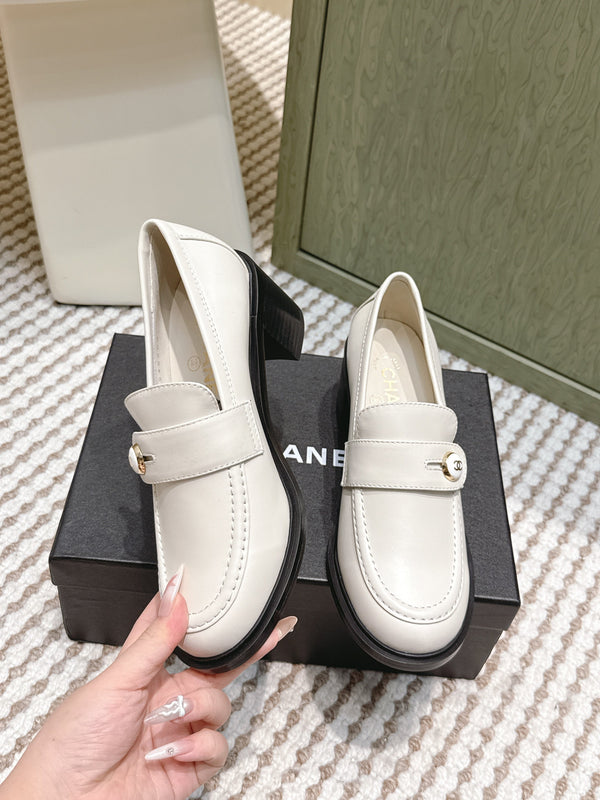 Mocassins CC 26SS Cuir de vachette blanc 6cm 653499