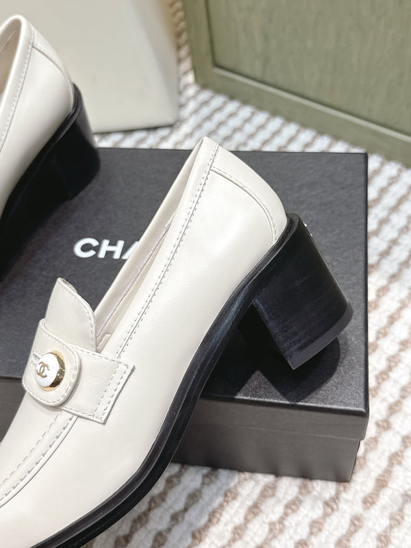 Mocassins CC 26SS Cuir de vachette blanc 6cm 653499