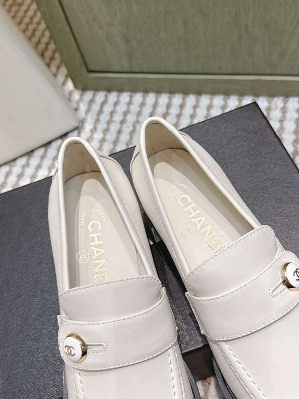 Mocassins CC 26SS Cuir de vachette blanc 6cm 653499