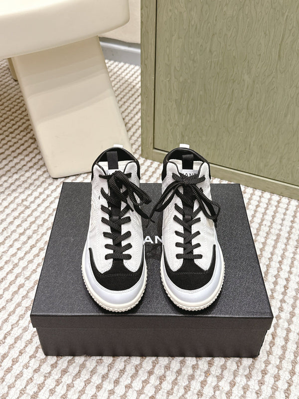 CC 26s High-Top Sneakers In Black And White Calfskin And Suede