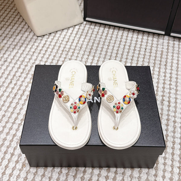 Mules CC 26s en peau de mouton blanche 632363