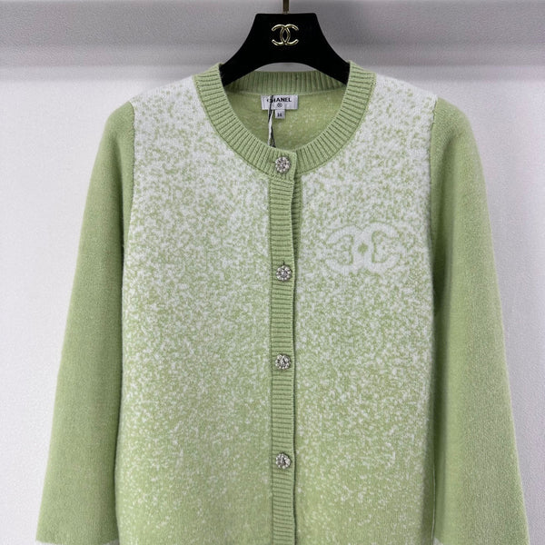 Chanel 2025 Cardigan en Maille Laine Verte 329296
