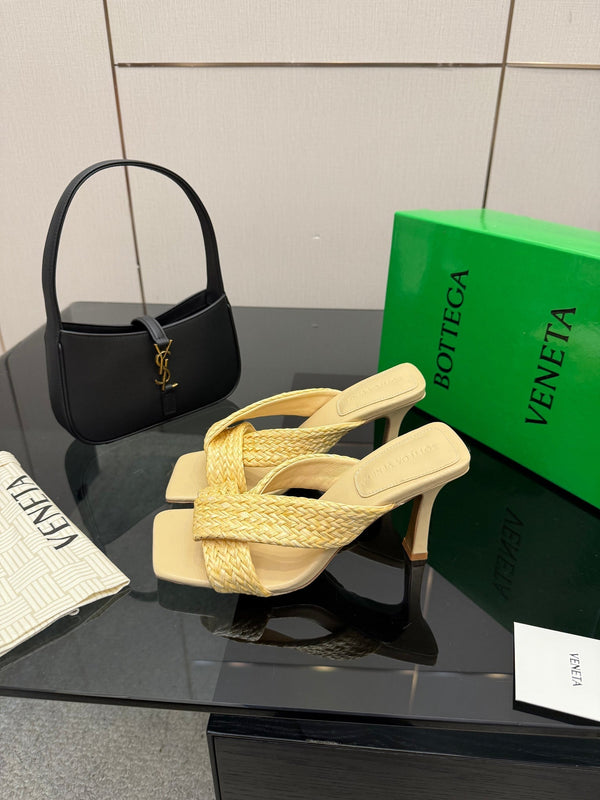 BV 26s Heeled Sandals 9.5cm Light Yellow Calfskin Raffia