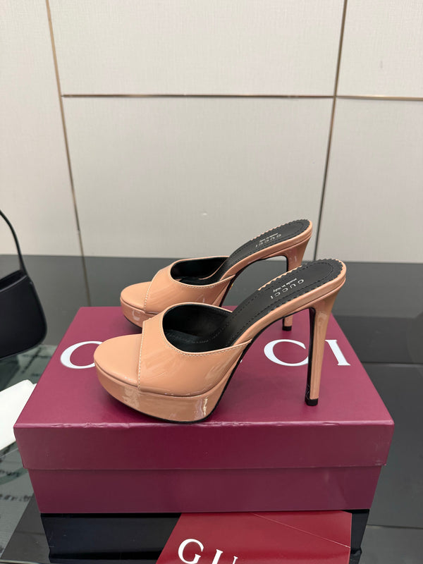 GG 26s Sandal 12cm Beige Patent Leather 828217