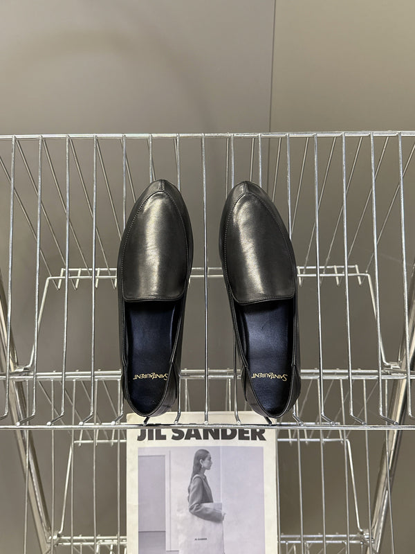 YSL 26s Loafer Black Glossy Leather 635589