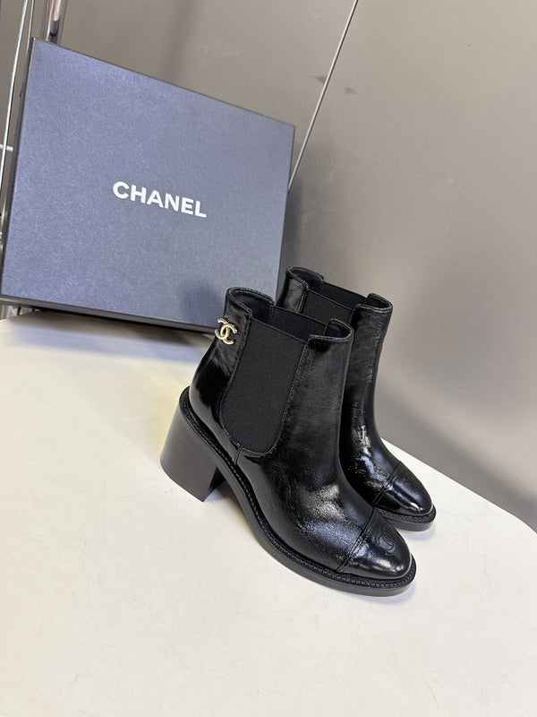 CC 26s Ankle Boots Black Glossy Lambskin 948059