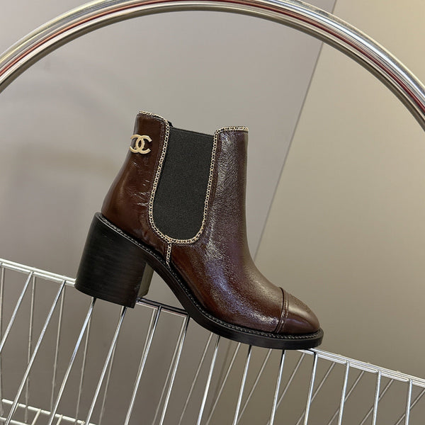 CC 26s Chain-Embellished Ankle Boots Brown Glossy Lambskin 948055
