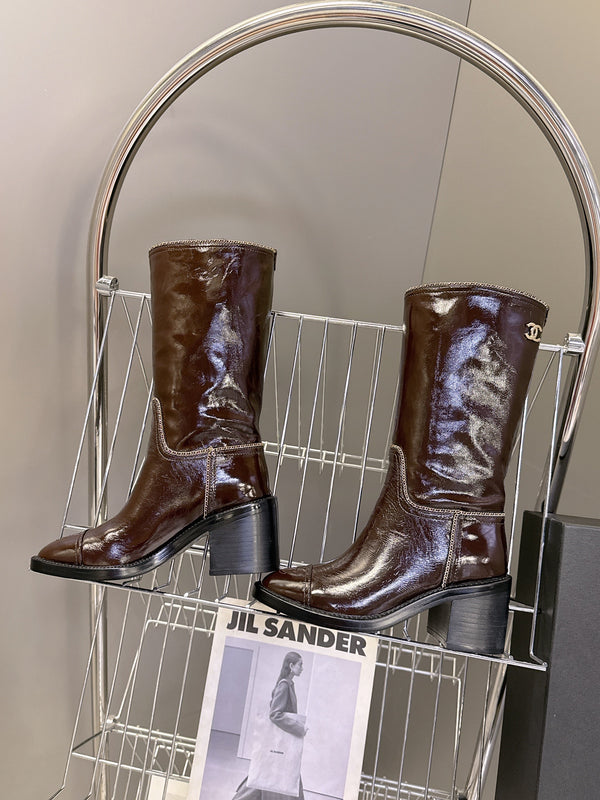 CC 26s Chain-Embellished Long Boots Brown Glossy Lambskin 948053