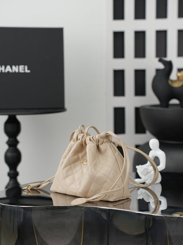 Chanel 2026 Lucky Bag 22cm Beige Sheepskin