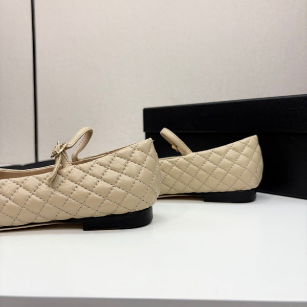 CC 25 Cap-Toe Quilted Mary Janes Beige Sheepskin 352461