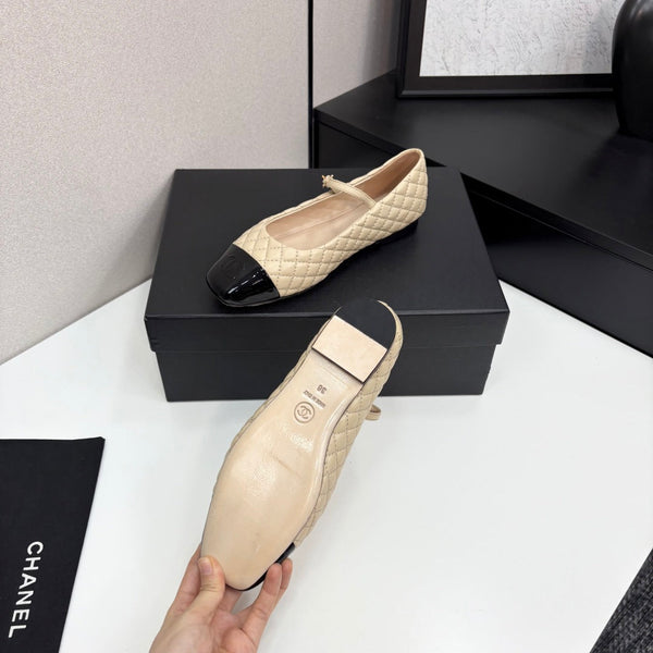 CC 25 Cap-Toe Quilted Mary Janes Beige Sheepskin 352461