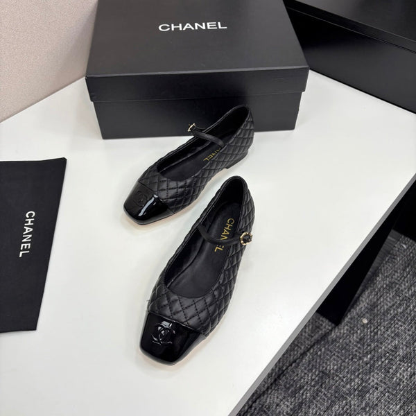 CC 25 Cap-Toe Quilted Mary Janes Black Sheepskin 352462
