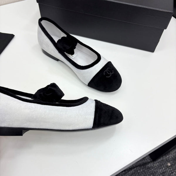 CC 25 Mary Janes In Black White Velvet And Sheepskin 352464