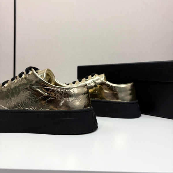 CC25 Lace-up Sneakers Gold Metallic Cowhide And Black Patent Leather 352500