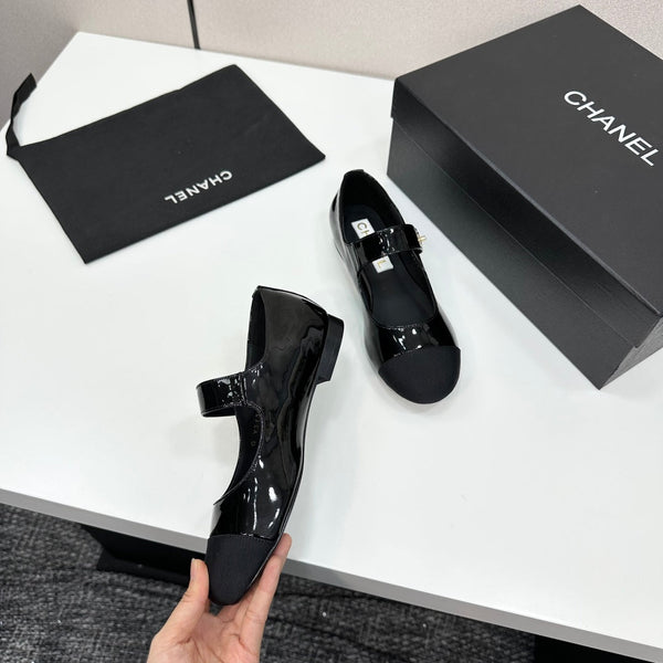 CC25 Mary Janes Black Patent Cowhide And Grosgrain 352505
