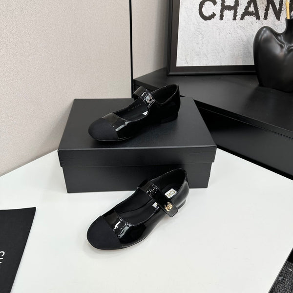 CC25 Mary Janes Black Patent Cowhide And Grosgrain 352505