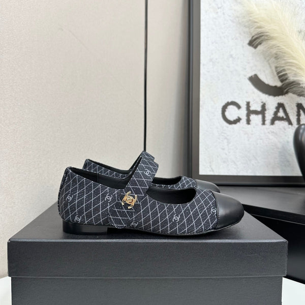 CC25 Mary Janes Tessuto Nero e Pelle di Vacchetta 352510