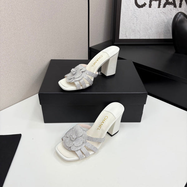 CC 25 Camellia Open Heel Mule Sandals 90mm Silver Stone Grain And Sheepskin 368845