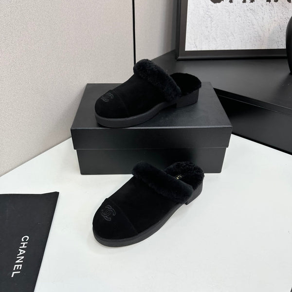 CC furry mule black suede and wool 532575