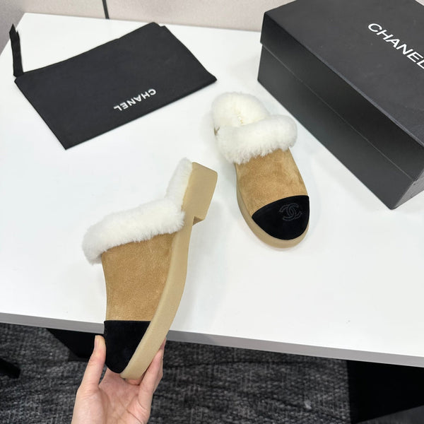 CC furry mule beige black suede and wool 532576