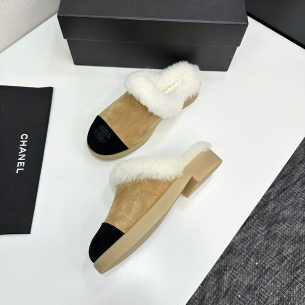 CC furry mule beige black suede and wool 532576