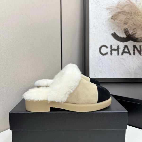 CC furry mule light beige black suede and wool 532577