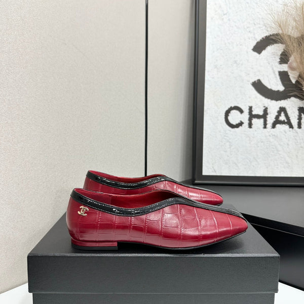CC 26s Ballet Flats Burgundy Glossy Crocodile Embossed Calfskin 743142