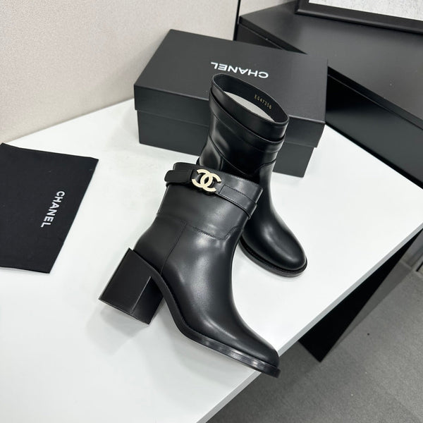 CC FW 2026 Ankle Boot Black Cowhide 925672
