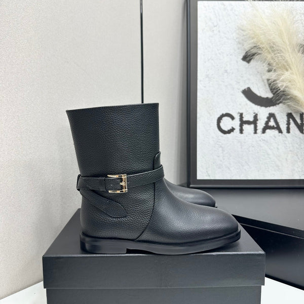 CC 26S Buckle Botines 3cm Black Grained Leather 109272