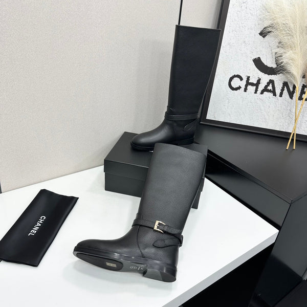 CC 26S Buckle Jumping Boots 3cm Black Grained Leather 109269