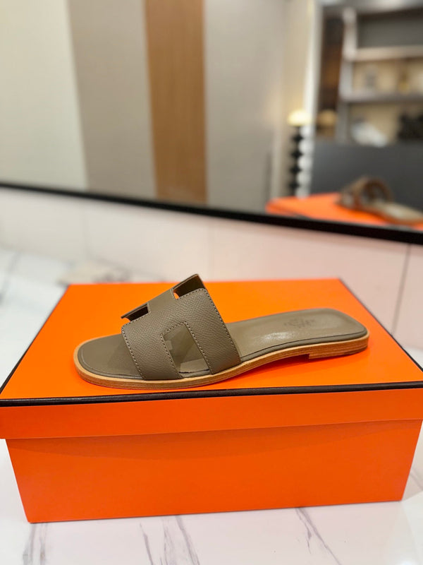 HM Oran Sandal Etoupe Goatskin 294865