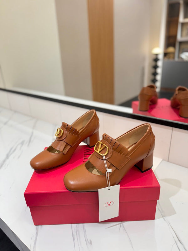 Mocassino con tacco VT 2025 Signature in pelle di vitello marrone 295069