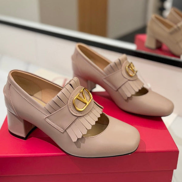 VT 2025 Signature Heeled Loafer Pure Beige Calf Leather 295070