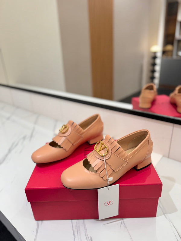 VT 2025 Signature Loafer Cantaloupe Calf Leather 295073