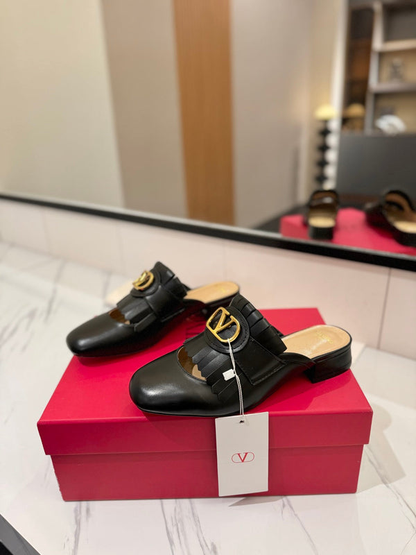 VT 2025 Signature Mule Black Calf Leather 295083