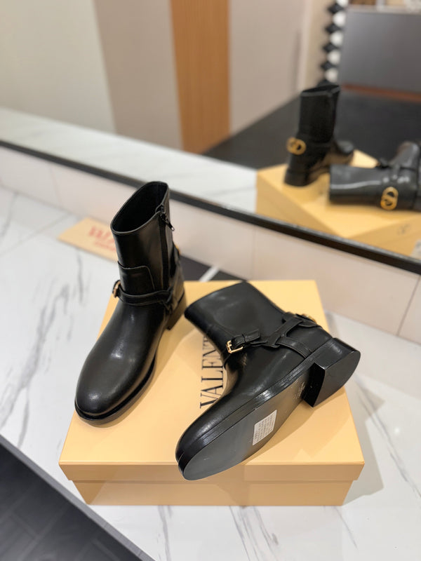 Valentino 2025 Bottes Pattie Cuir de veau noir 560747