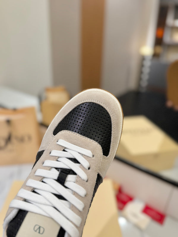 VT 25S Baskets décontractées Gris clair Noir Daim Cuir de vachette 560751