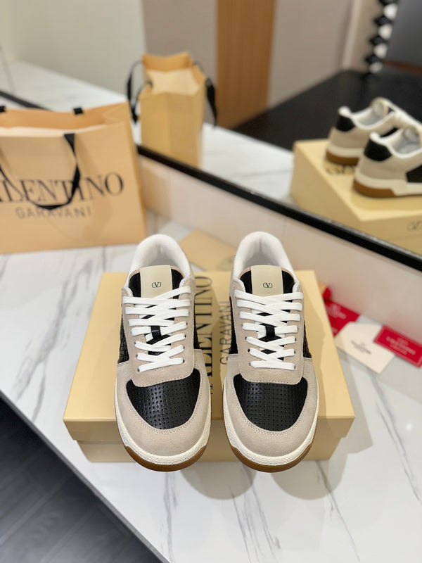 VT 25S Baskets décontractées Gris clair Noir Daim Cuir de vachette 560751